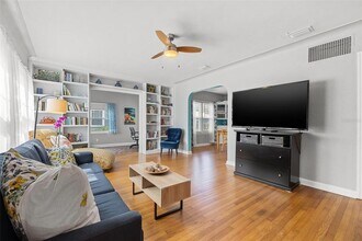 511 27th Ave N in St. Petersburg, FL - Building Photo - Building Photo