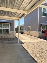423 Spring St in McGregor, TX - Building Photo - Building Photo