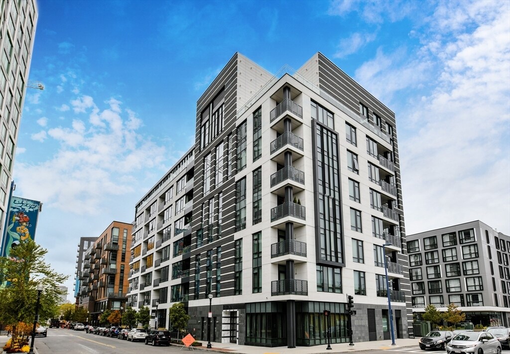 40 Traveler St in Boston, MA - Building Photo