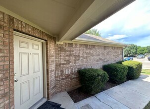 3035 Candleside Dr in San Antonio, TX - Building Photo - Building Photo