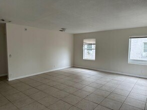 1633 W 28th St-Unit -C in West Palm Beach, FL - Building Photo - Building Photo