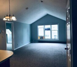 34 Salem Pl in Amherst, MA - Building Photo - Building Photo