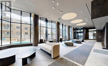 110 Broadway Ave in Toronto, ON - Building Photo - Building Photo