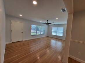 1431 S Palmway in Lake Worth Beach, FL - Building Photo - Building Photo