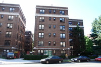 4211 Kissena Blvd in Flushing, NY - Foto de edificio - Building Photo