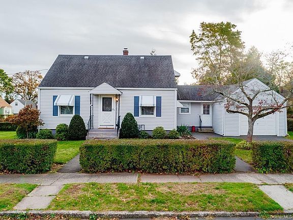 property at 4 Windsor Rd