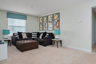 1580 Tempo Ln in Four Corners, FL - Building Photo - Building Photo