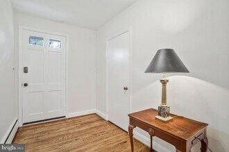 8205 Robin Hood Ct in Towson, MD - Building Photo - Building Photo