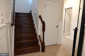 25152 Sweet Myrtle Square in Aldie, VA - Building Photo - Building Photo