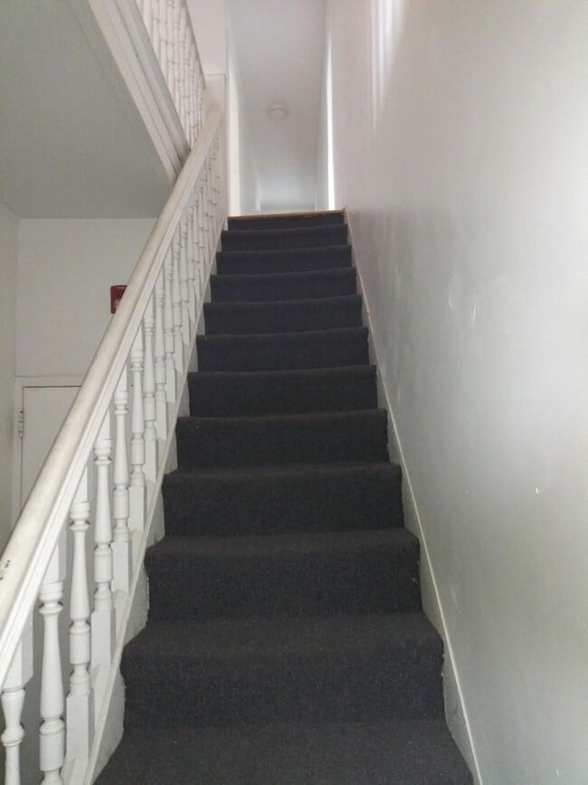 931 S 10th St in Philadelphia, PA - Building Photo - Building Photo