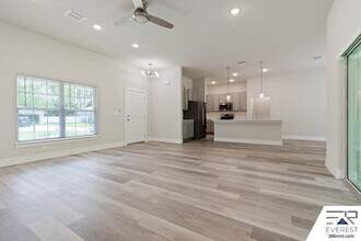 51 Woodside Dr in Palm Coast, FL - Building Photo - Building Photo
