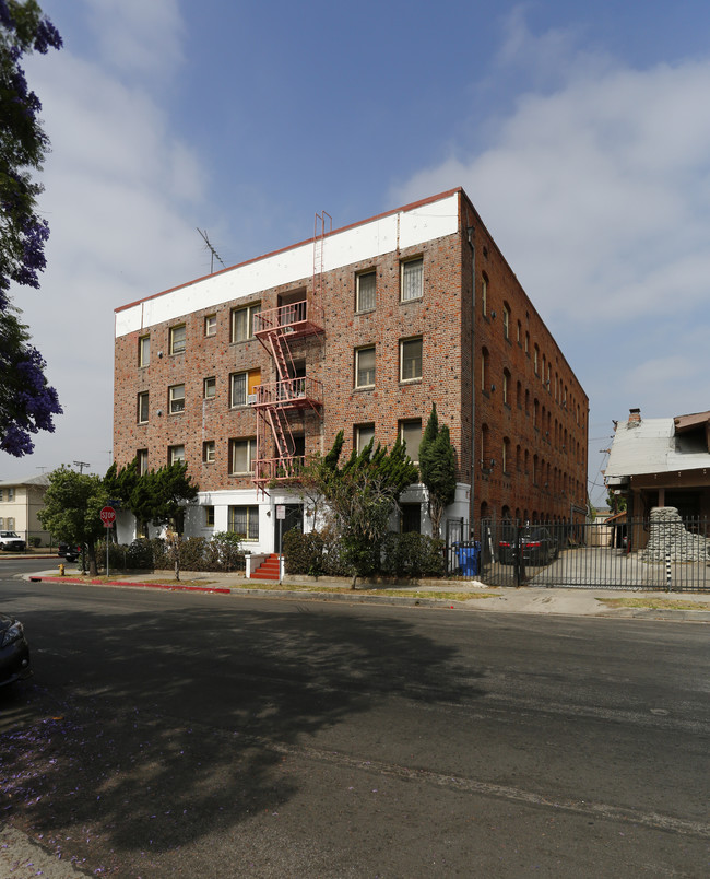 3701 W 9th St in Los Angeles, CA - Building Photo - Building Photo