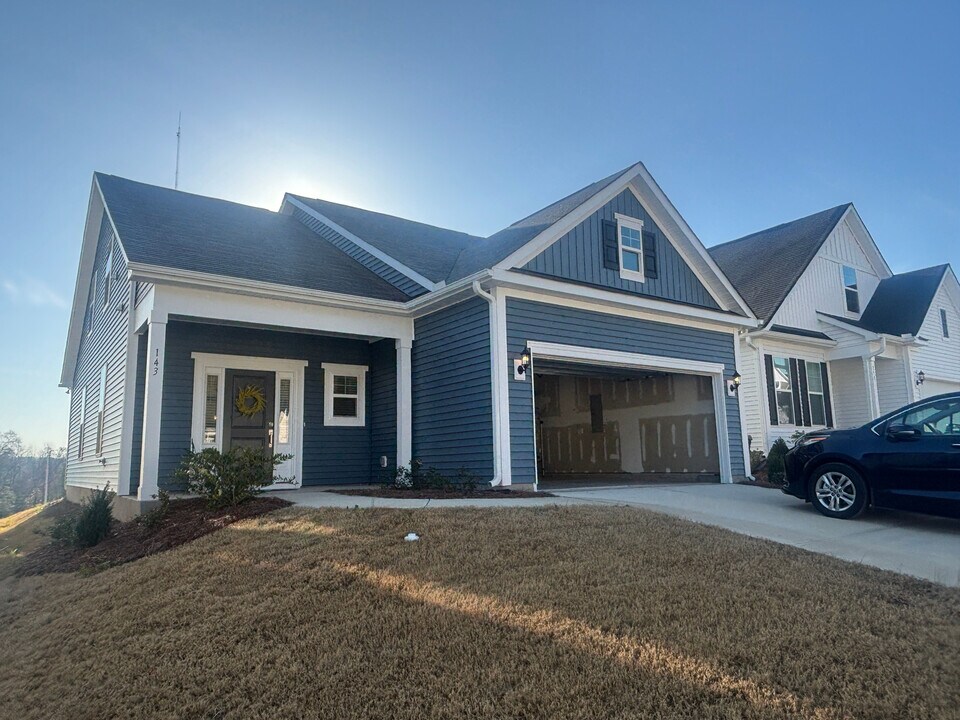 Room in Townhome on White Oak Gdn Wy in Garner, NC - Building Photo