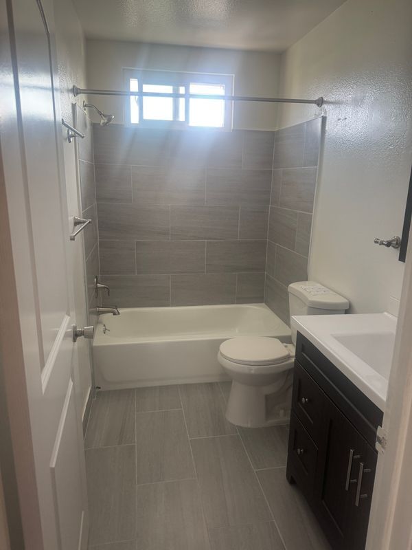 6831 Toler Ave in Bell Gardens, CA - Building Photo - Building Photo