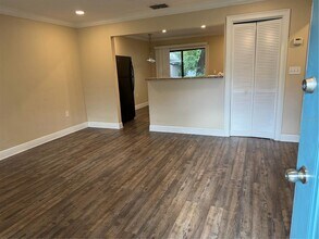 447 6th Ave NE in Largo, FL - Building Photo - Building Photo