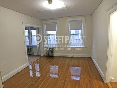 231-235 Park Dr in Boston, MA - Building Photo