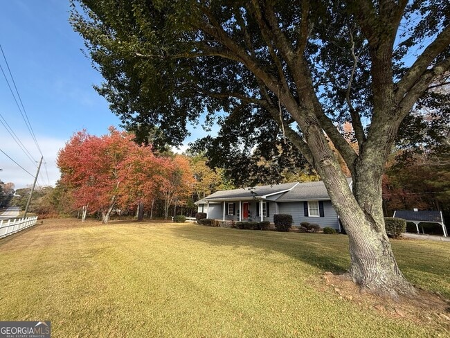 1084 Macedonia Rd in Newnan, GA - Building Photo - Building Photo