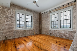 Josephine Lofts in New Orleans, LA - Building Photo - Building Photo