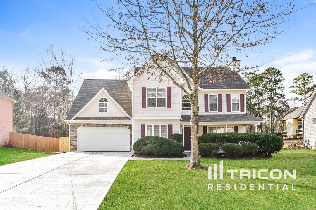 5132 Meadows Lake Dr in Powder Springs, GA - Building Photo