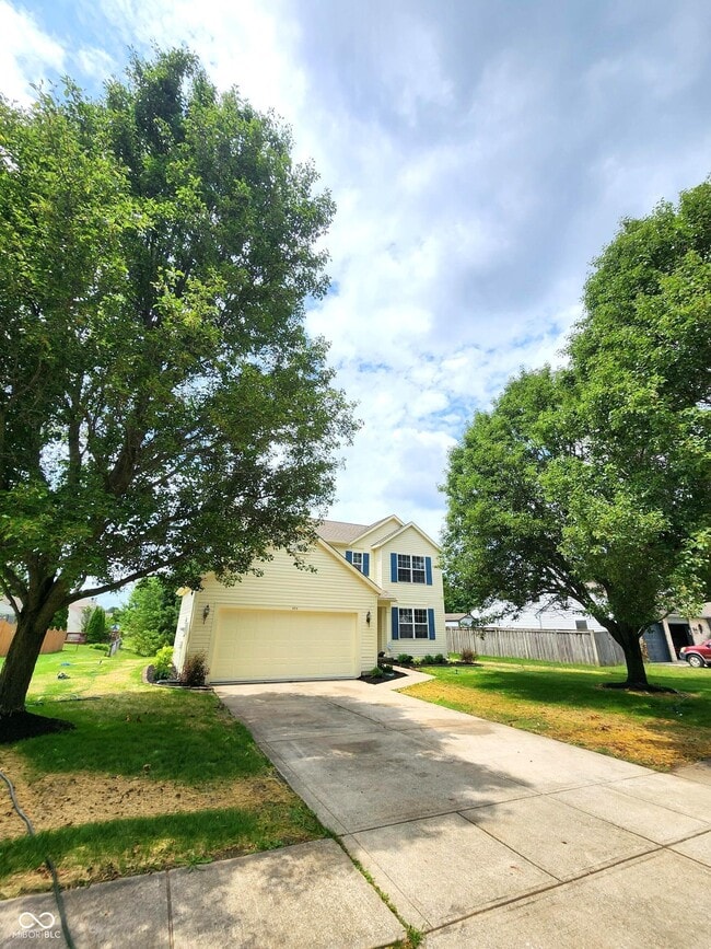 property at 924 Thornwood Dr