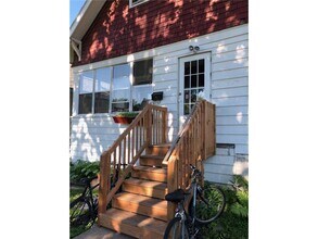 1099 17th Ave SE in Minneapolis, MN - Building Photo - Building Photo