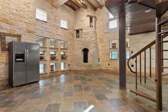 614 Pine Gully Rd in Seabrook, TX - Building Photo - Building Photo