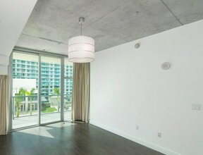 3301 NE 1st Ave, Unit 910 in Miami, FL - Building Photo - Building Photo