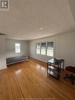 2783 Howard Ave in Windsor, ON - Building Photo