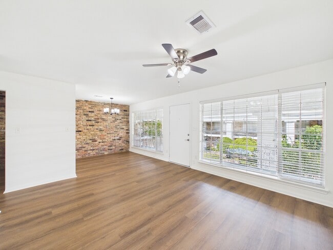 property at 5343 Richmond Ave