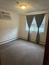 11 Brattle St, Unit apt 2 in Arlington, MA - Building Photo - Building Photo