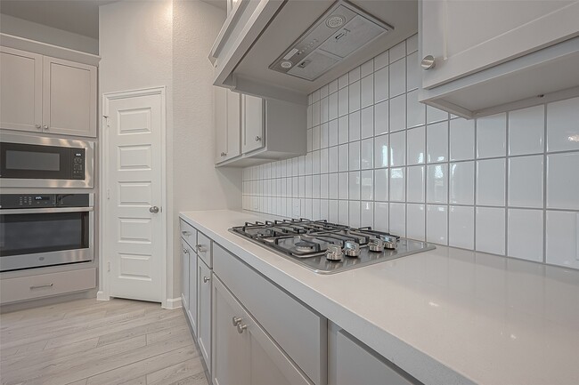 property at 9707 Satsuma Path