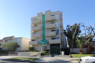 3751 Jasmine Ave in Los Angeles, CA - Foto de edificio - Building Photo