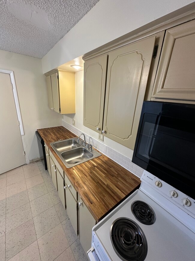 property at 2919 Bridgewalk St