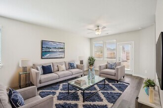 252 Charles Rdg Dr in Conroe, TX - Building Photo - Building Photo