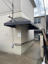 210 W 6th St in Royal Oak, MI - Building Photo - Building Photo