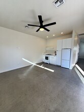 2132 W Virginia Ave in Phoenix, AZ - Building Photo - Building Photo