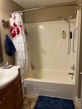 1825 Koran Ave NW in Canton, OH - Foto de edificio - Building Photo