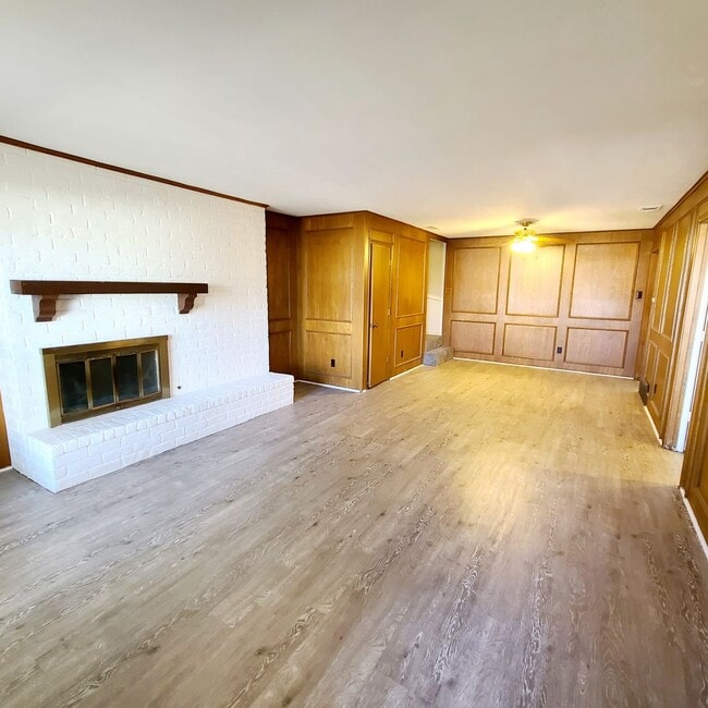 11350-11352 Quail Run St in Dallas, TX - Building Photo - Building Photo