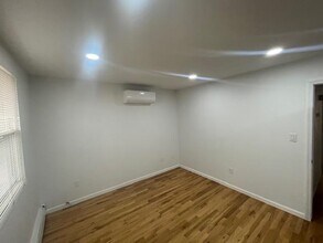 220 Grant Ave in Jersey City, NJ - Building Photo - Building Photo