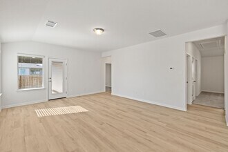 308 Texas Agate Dr in Kyle, TX - Building Photo - Building Photo