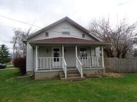 8967 Cam Dr in Carlisle, OH - Building Photo