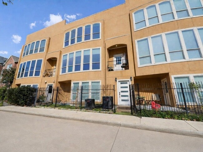 property at 3006 Chenevert St