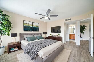 2822 S Bartell Dr in Houston, TX - Building Photo - Building Photo