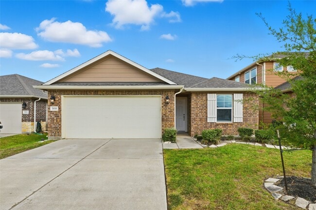 7035 Toluca Dr in Rosharon, TX - Building Photo - Building Photo