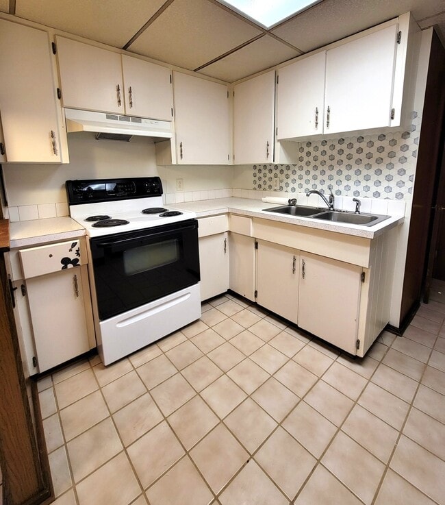 6004 Edward St in Weston, WI - Building Photo - Building Photo