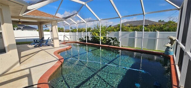 1923 SW 26th St in Cape Coral, FL - Building Photo - Building Photo