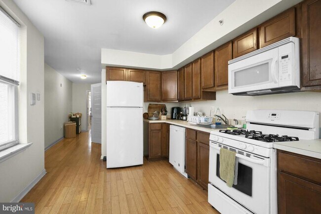 1215 S 18th St in Philadelphia, PA - Building Photo - Building Photo
