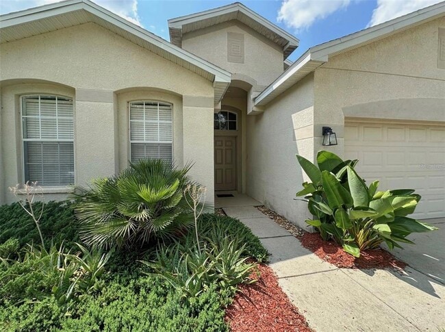 13648 Old Florida Cir in Hudson, FL - Building Photo - Building Photo