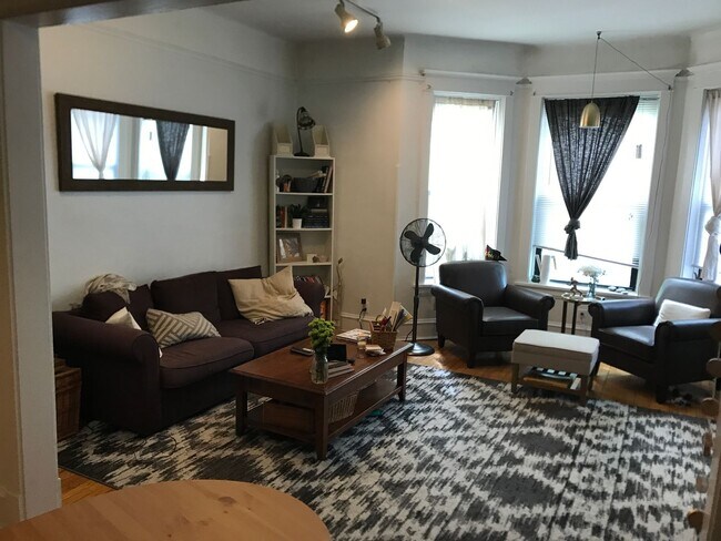 3815 N Wilton Ave in Chicago, IL - Building Photo - Building Photo