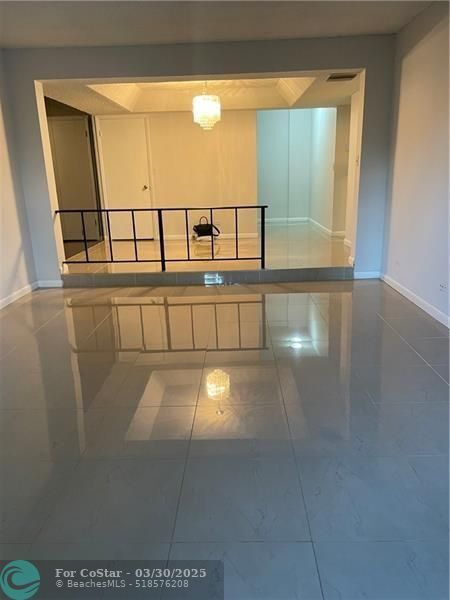 property at 3730 Inverrary Dr